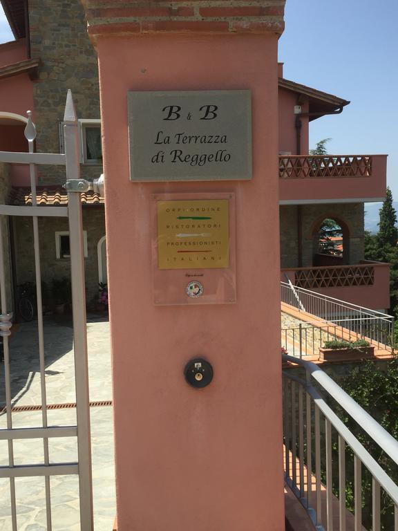 La Terrazza Di Reggello Hotell Exteriör bild